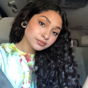 Meet your Posher, Elizabeth